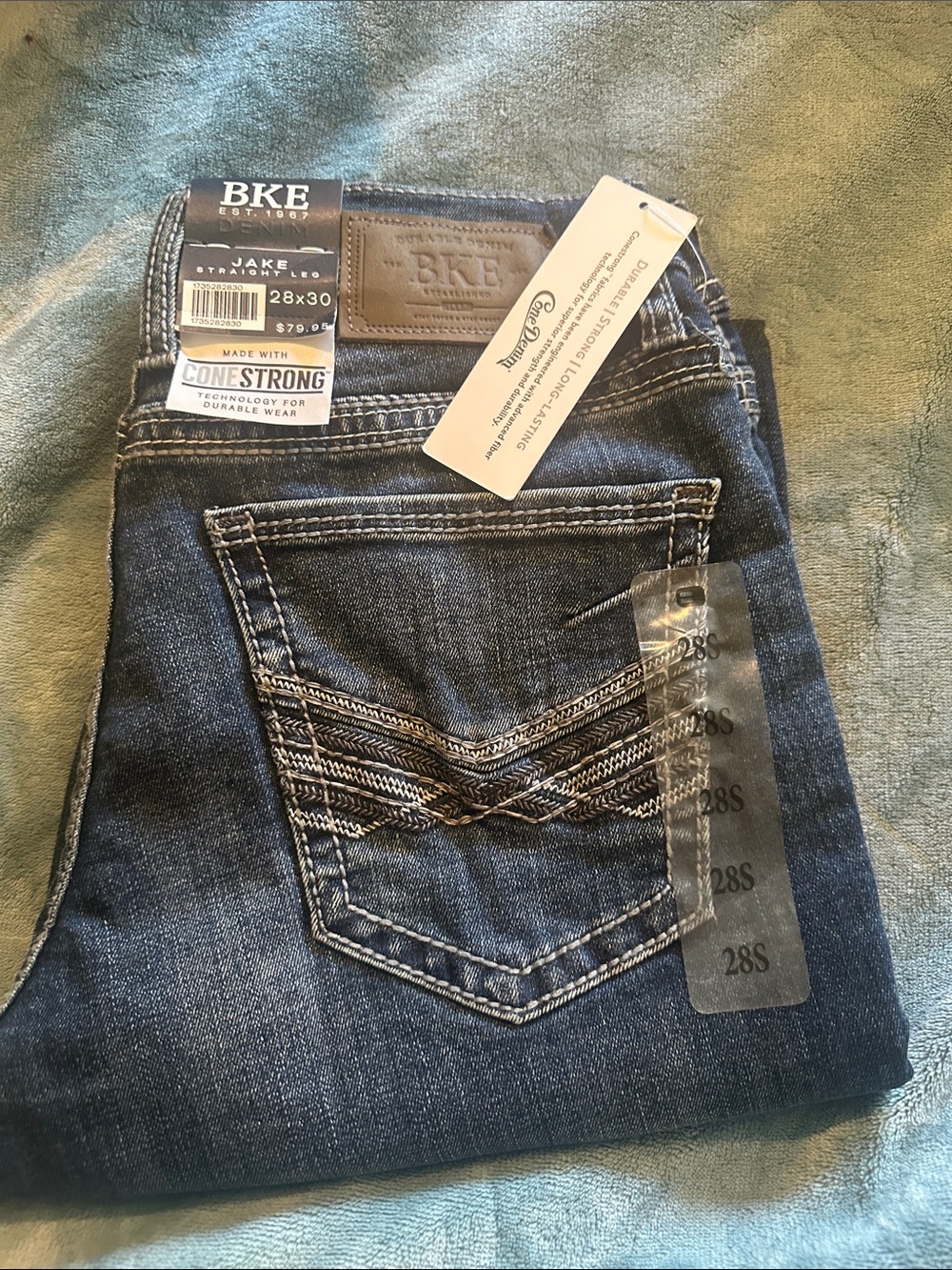 BKE men’s  Straight Leg Jeans in Dark Blue Wash